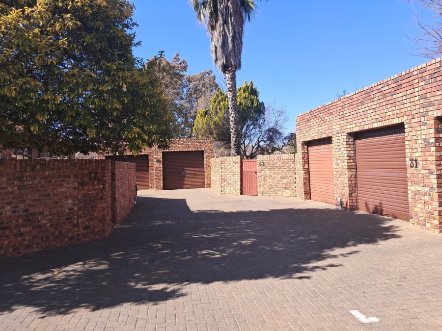 3 Bedroom Property for Sale in Langenhovenpark Free State